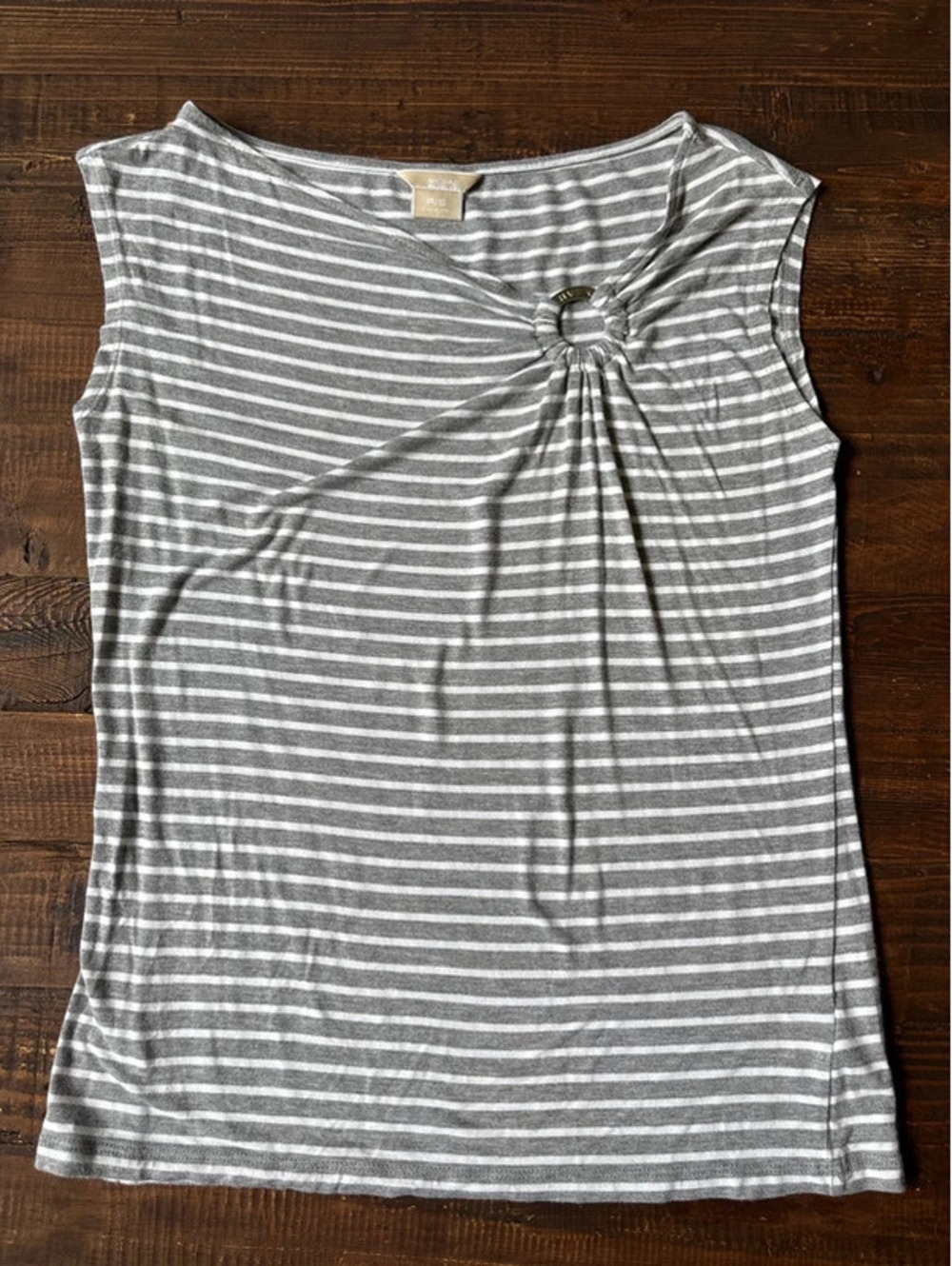 Women’s casual dress shirt